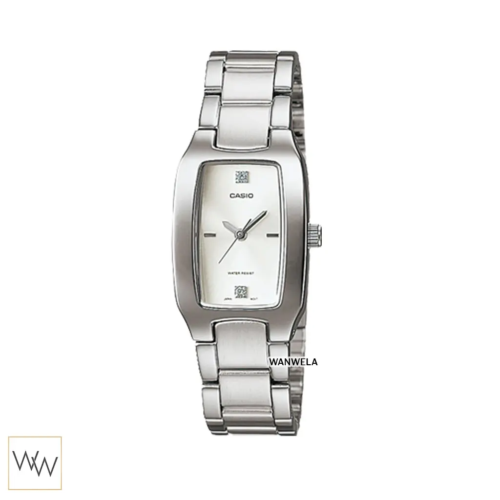 นาฬิกา Casio ผู้หญิง LTP-1165A-7C2DF ทรงเหลี่ยมหน้าปัดสีขาวสายสแตนเลส